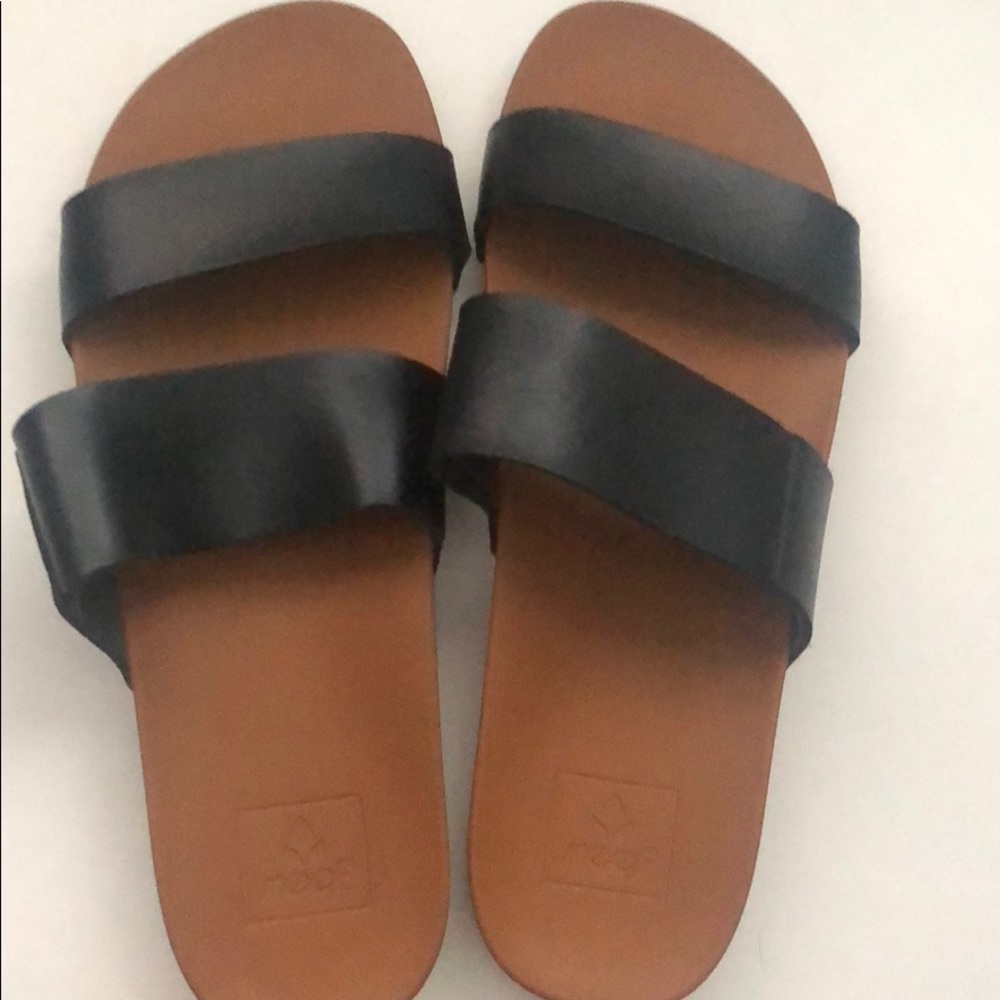 reef sandals